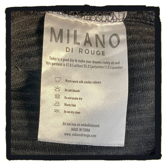 💕NWT Super Cute Black Long Sleeved Milano di Rouge Crop Top💕 - Picture 9 of 9